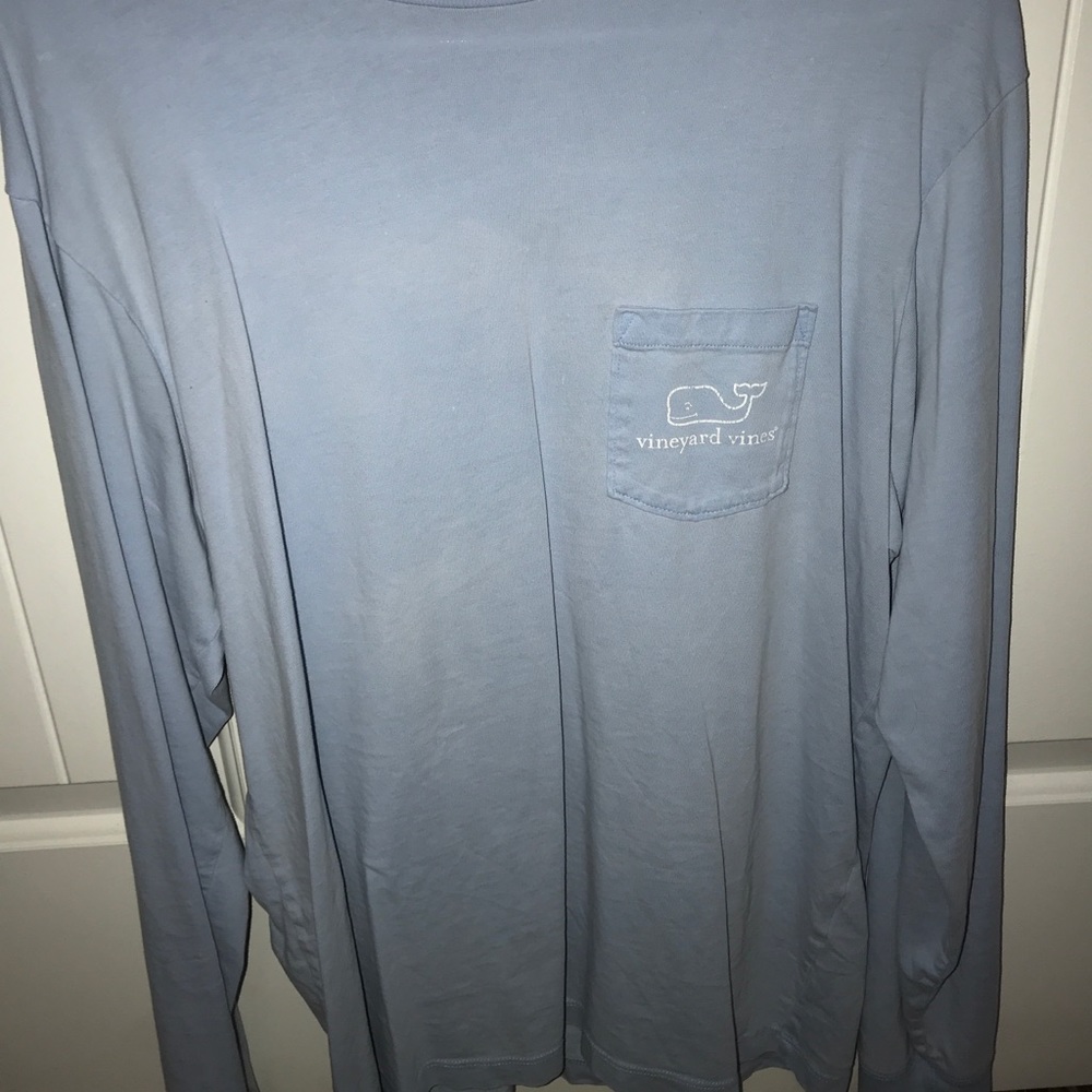 long sleeve Vineyard Vines t-shirt